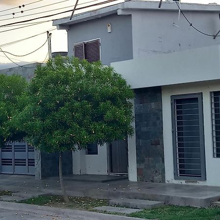 Linas Apart & Suite La Rioja Exterior foto